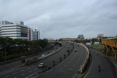 Kolkata flyover collapse