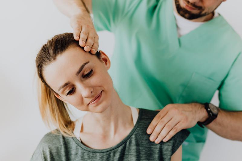 Neck stretches for quick relaxation