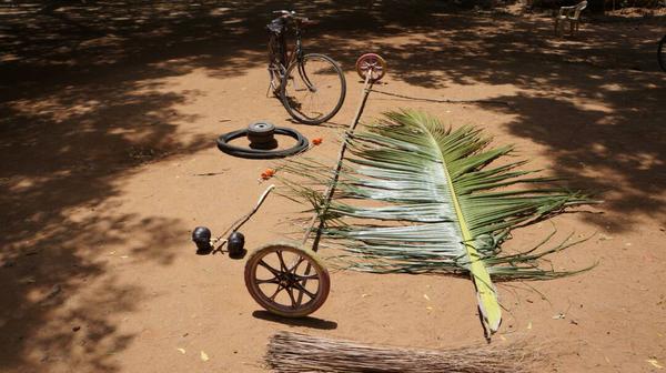 Tamil Nadu school students design sweeping vehicle