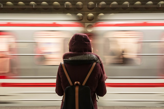 Delhi Metro commuters can replace their unreadable cards instantly