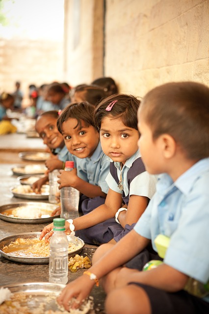 Annamrita, Midday meal program to poor children