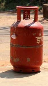 Government hikes LPG dealers commission