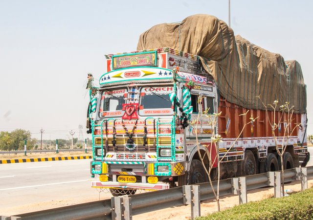 India suspends cross-LOC trade with PoK