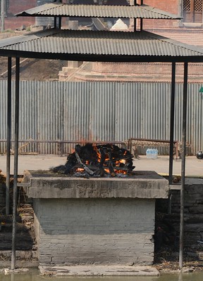 Muslim brothers help in the last cremation of a Hindu