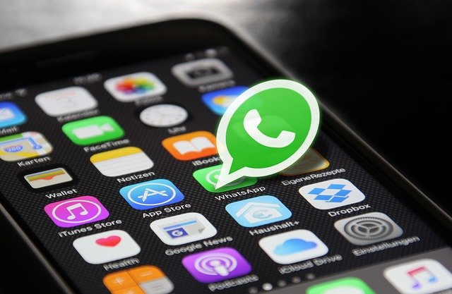 How to enable Beta version of WhatsApp Dark mode feature