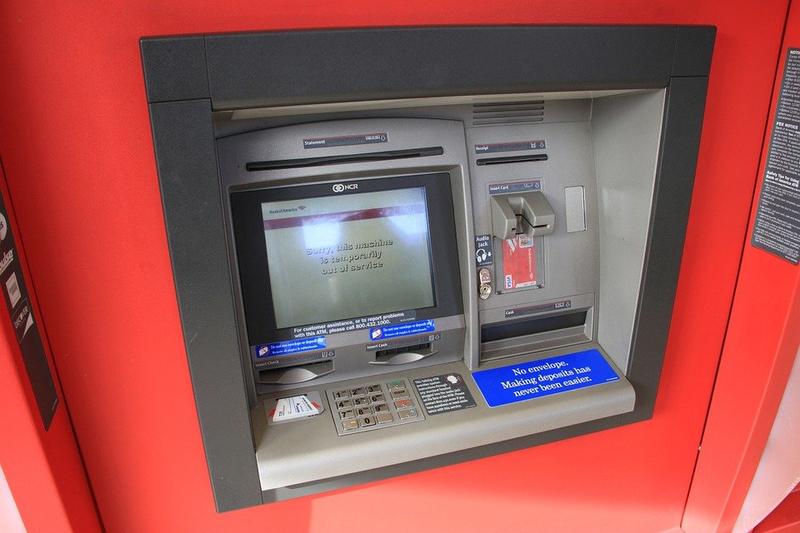 Banks have to pay penalty if cash-out at ATMs