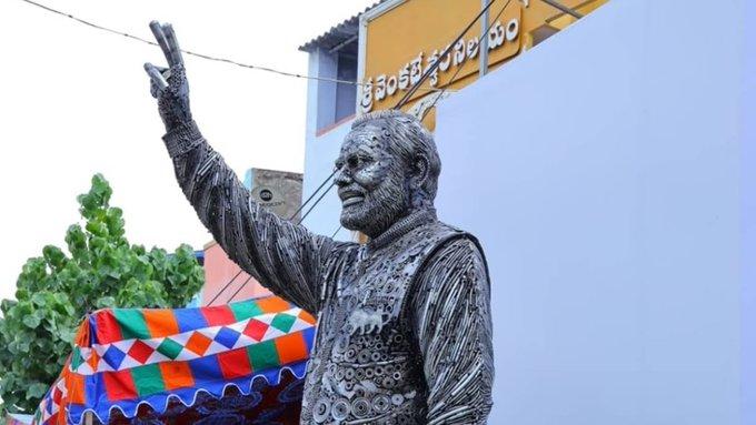 AP father and son build the statue of PM using iron scrap