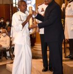 Karnataka orange vendor receives Padma Shri Award
