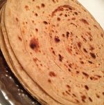 Amritsar Woman sells Giant Parathas to support her family