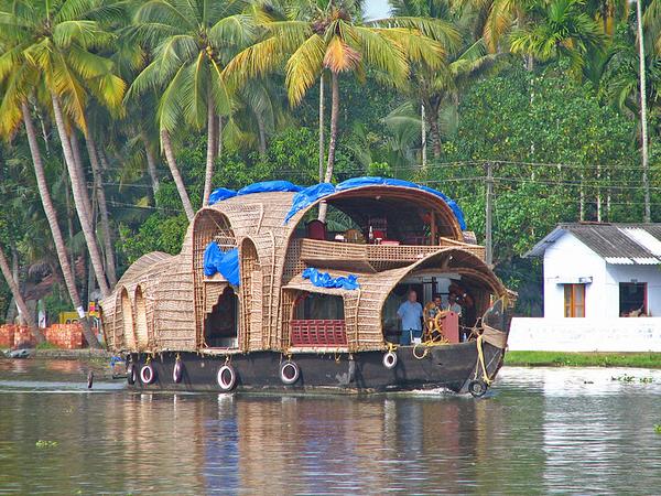 Floating ATMs in India