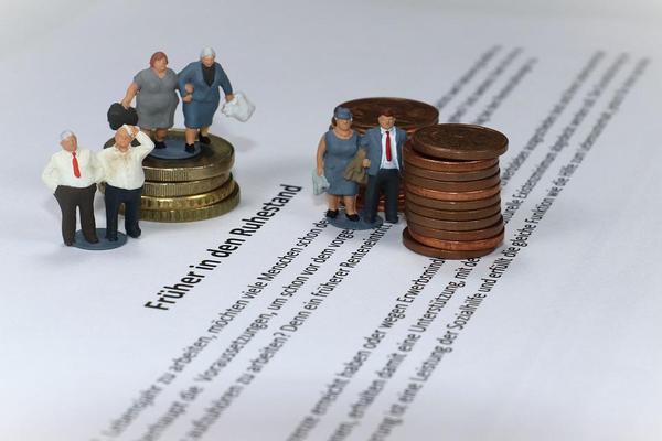 Centre eases family pension rules of government employees