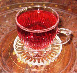 Many benefits of Hibiscus tea