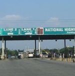 India moves to cut VIP culture at toll plazas