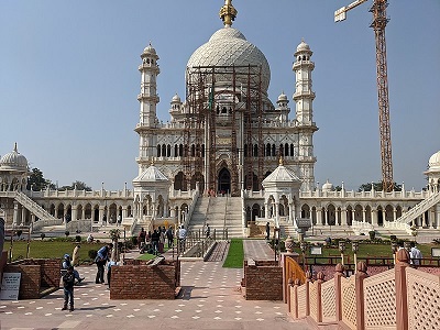 Agra's new marble marvel rivals the Taj Mahal