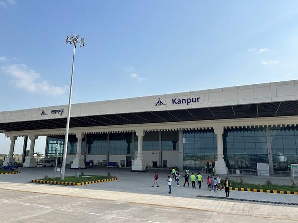 Bomb threat sparks panic at 15 airports
