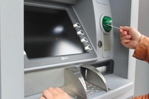 Tips to keep your money safe when ATM card stuck in the machine